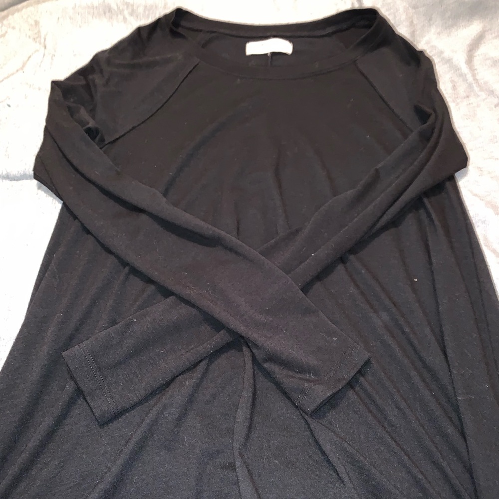 hollister black flowy long sleeve
